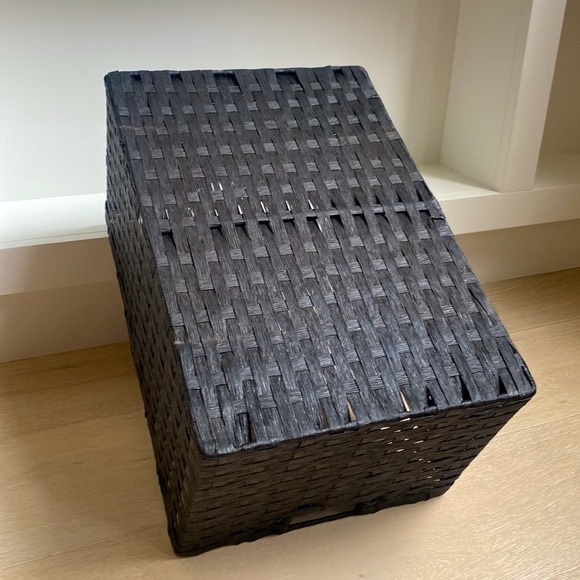 Woven Storage Basket with handles in black - Picture 5 of 5